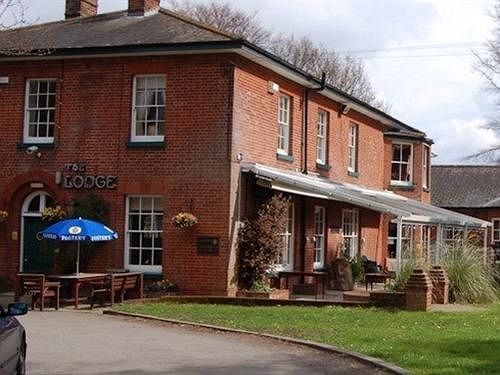 The Salhouse Lodge Hotel Wroxham Exterior foto